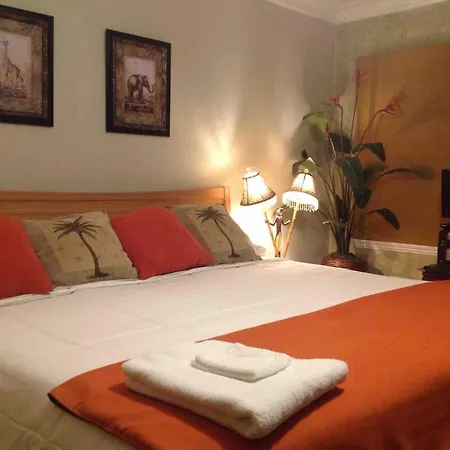 Shared Home Inglewood Room photo